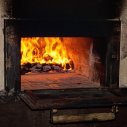Lò Pizza Sử dụng Củi